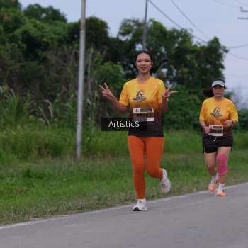 Runner Photo 2103402