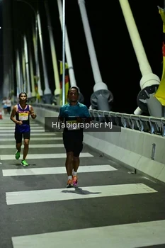 Runner Photo 2103629