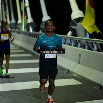 Runner Photo 2103652