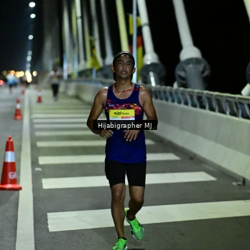 Runner Photo 2103659