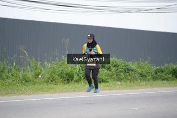 Runner Photo 2103696