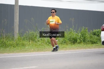 Runner Photo 2103716