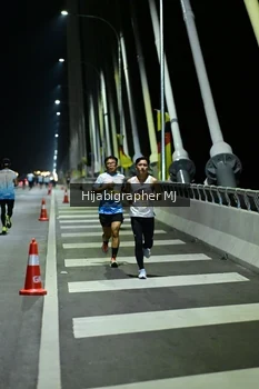 Runner Photo 2103727
