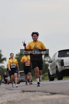 Runner Photo 2103729