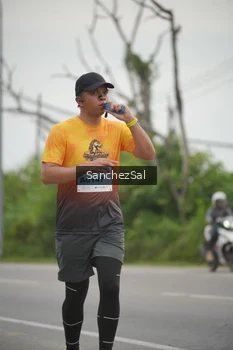 Runner Photo 2103760