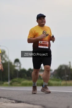 Runner Photo 2103888