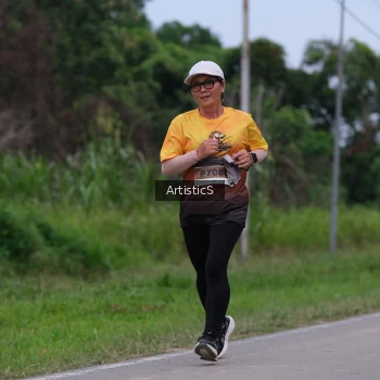 Runner Photo 2103896