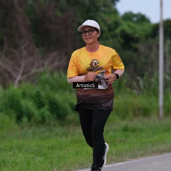 Runner Photo 2103936
