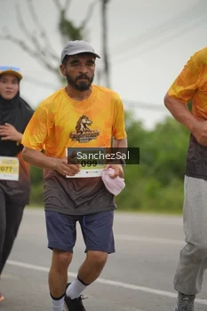 Runner Photo 2103954
