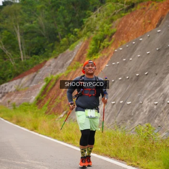 Runner Photo 2104010