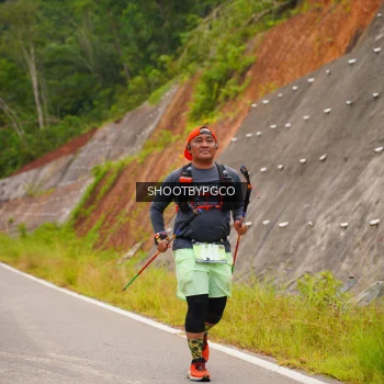 Runner Photo 2104011