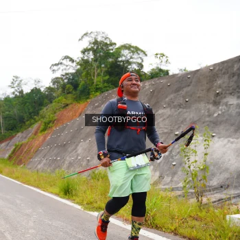 Runner Photo 2104050