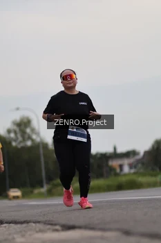 Runner Photo 2104085