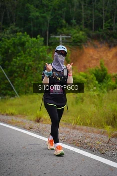 Runner Photo 2104113