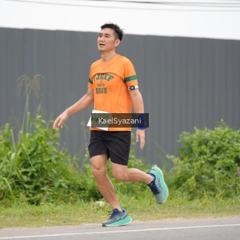 Runner Photo 2104147