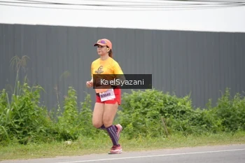 Runner Photo 2104212