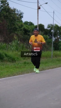 Runner Photo 2104258
