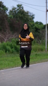 Runner Photo 2104426