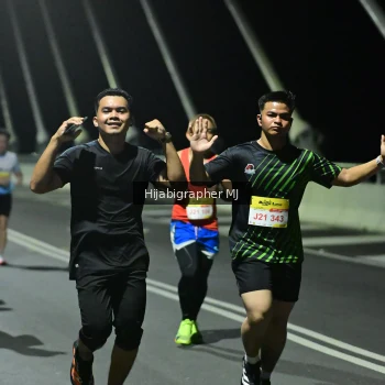 Runner Photo 2104448