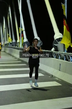 Runner Photo 2104534