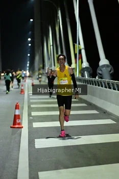 Runner Photo 2104606