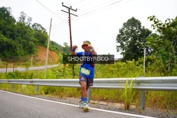 Runner Photo 2104637