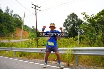 Runner Photo 2104673