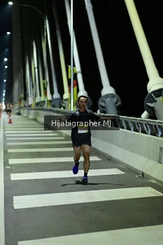 Runner Photo 2104687