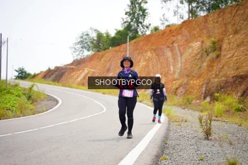 Runner Photo 2104688