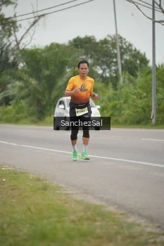 Runner Photo 2104703