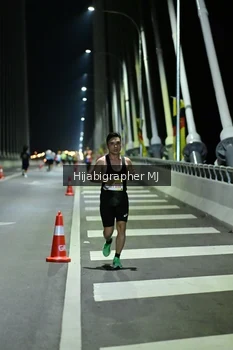 Runner Photo 2104766