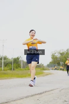 Runner Photo 2104928
