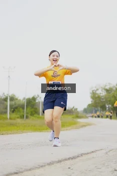Runner Photo 2104937