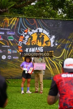 Runner Photo 2104952