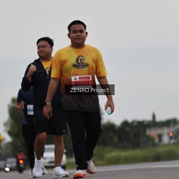 Runner Photo 2104976