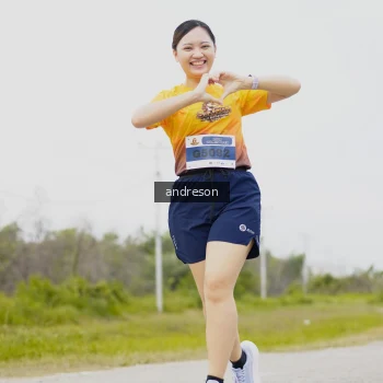 Runner Photo 2105085