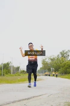 Runner Photo 2105178