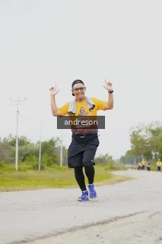 Runner Photo 2105189