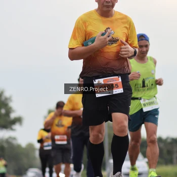 Runner Photo 2105193