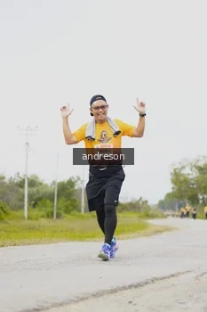 Runner Photo 2105251