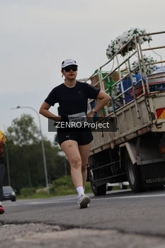 Runner Photo 2105294