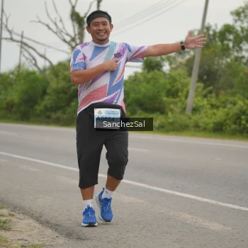Runner Photo 2105308