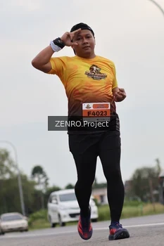 Runner Photo 2105368