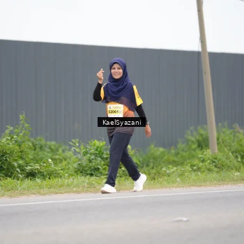 Runner Photo 2105410