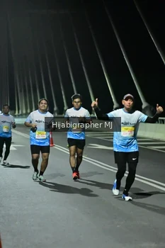 Runner Photo 2105419