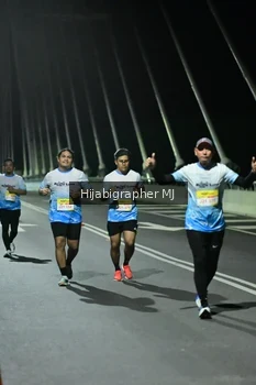 Runner Photo 2105424