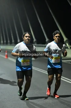 Runner Photo 2105460