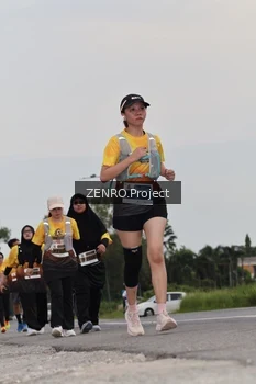 Runner Photo 2105480