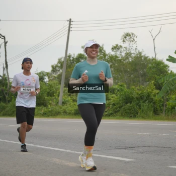 Runner Photo 2105595