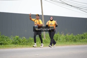 Runner Photo 2105640